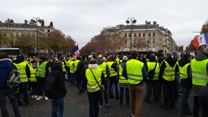 Exklusiv: Bilder und Videos aus dem brennenden Paris