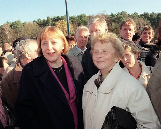 Mutter von Angela Merkel ist verstorben