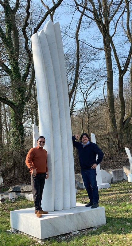 Mit der " Himmlischen Treppe"... führt Tofoliti Dantes Kreationen fort und verewigt sein Andenken