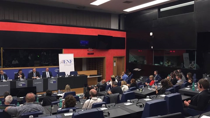 Abdel Rahim Ali bekämpft den Terrorismus aus dem Europäischen Parlament: