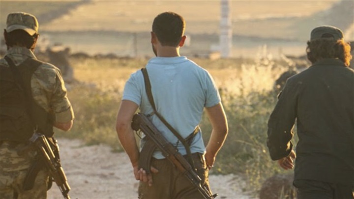 Um das Abkommen von Sotschi zu erfüllen... syrische Terroristen ziehen schwere Waffe aus Idlib ab